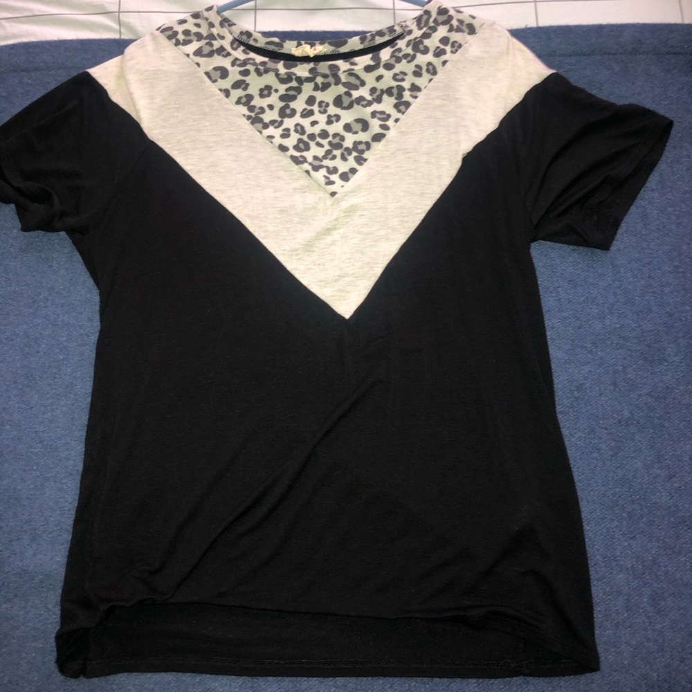 Color block tee!